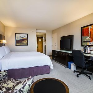 Standard Upper Floors King Room